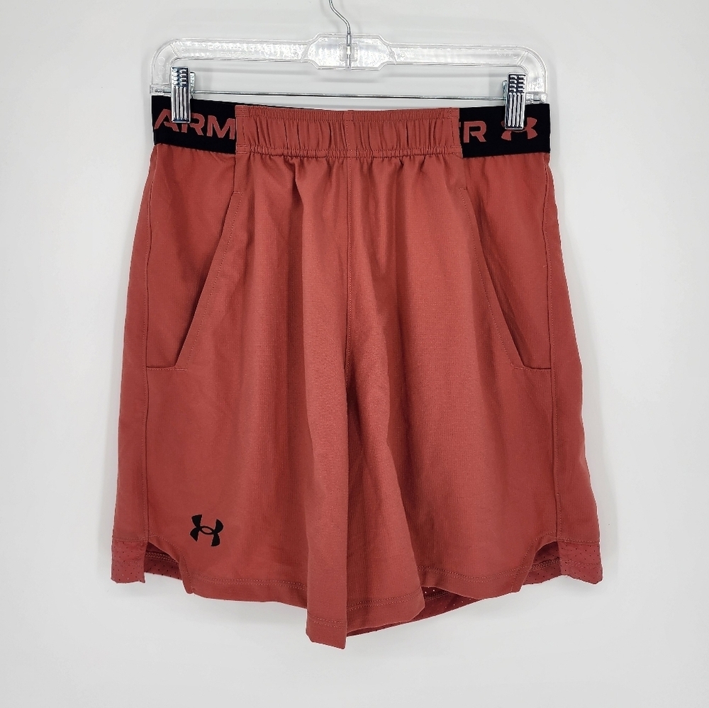 Under Armour NWT Vanish Woven 6" Shorts Men's Small